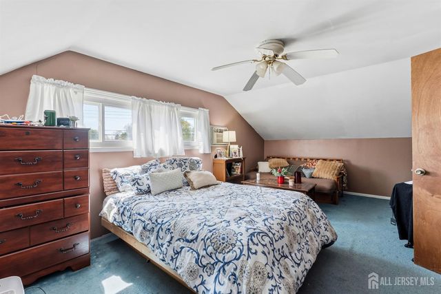 14 Sunrise Road, Old Bridge, NJ 08857