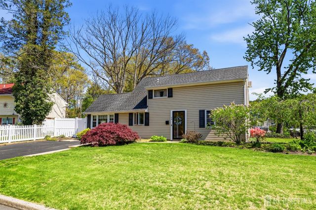 14 Sunrise Road, Old Bridge, NJ 08857