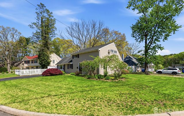 14 Sunrise Road, Old Bridge, NJ 08857