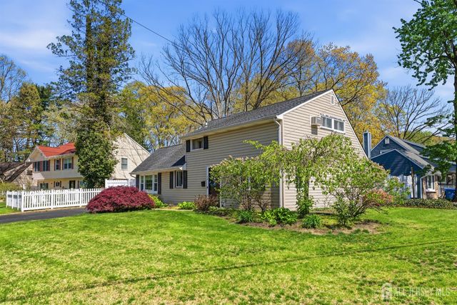 14 Sunrise Road, Old Bridge, NJ 08857