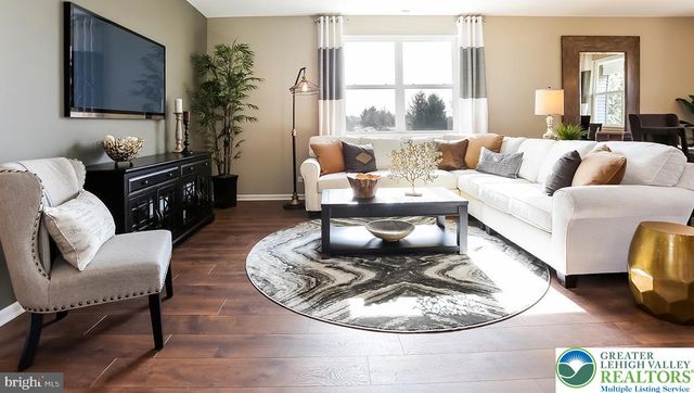 1430 Silk, Upper Macungie Twp, PA 18031