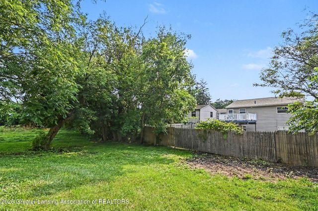 2537 Beryl Street, Holt, MI 48842