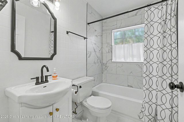 2537 Beryl Street, Holt, MI 48842