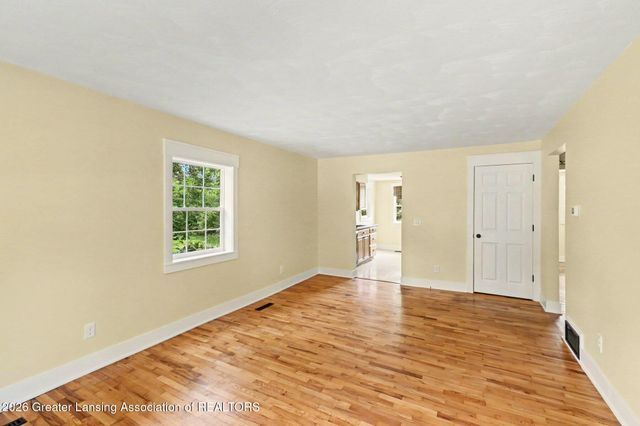 2537 Beryl Street, Holt, MI 48842