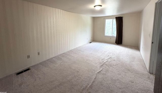 51130 S Foster Road, Chesterfield, MI 48047