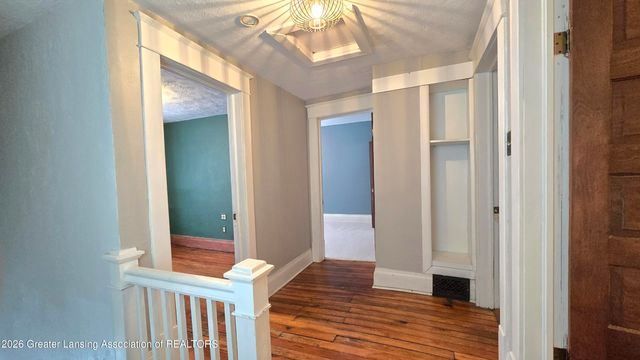 311 N Magnolia Avenue, Lansing, MI 48912