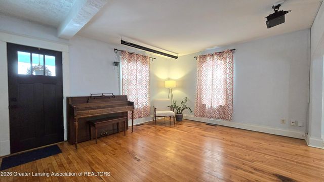 311 N Magnolia Avenue, Lansing, MI 48912