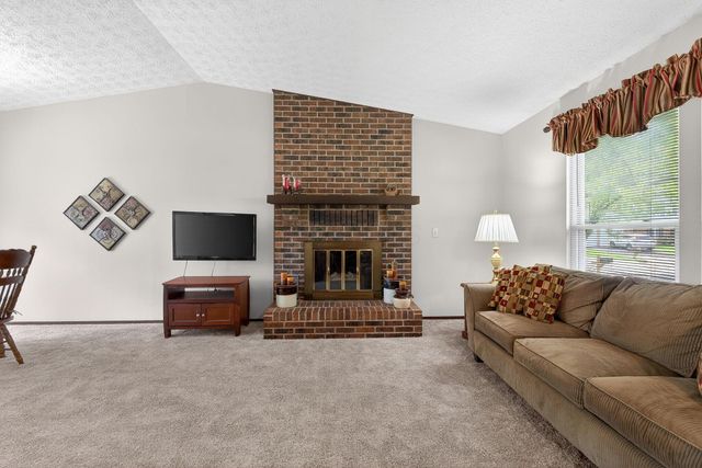 2040 Tuckaway Court, Columbus, OH 43228