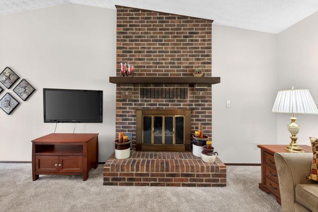 2040 Tuckaway Court, Columbus, OH 43228