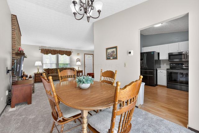 2040 Tuckaway Court, Columbus, OH 43228