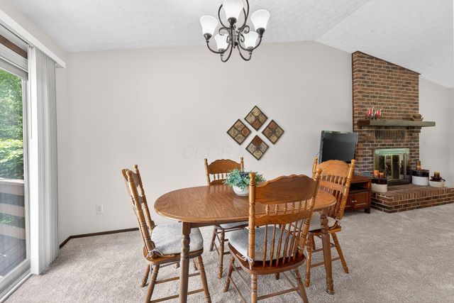 2040 Tuckaway Court, Columbus, OH 43228