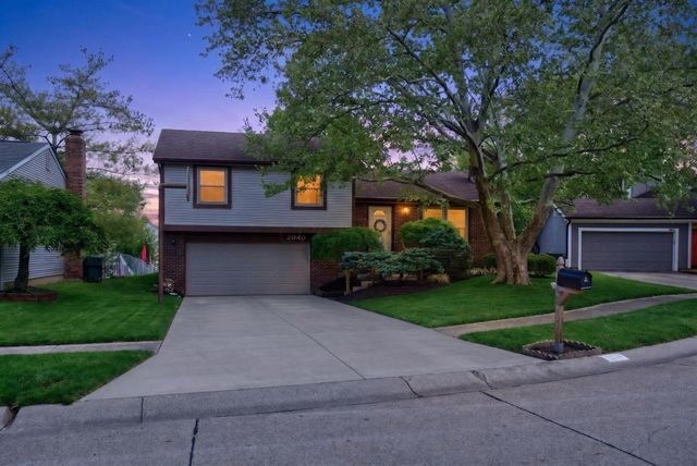 2040 Tuckaway Court, Columbus, OH 43228