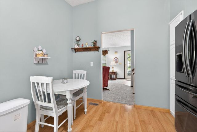 2040 Tuckaway Court, Columbus, OH 43228