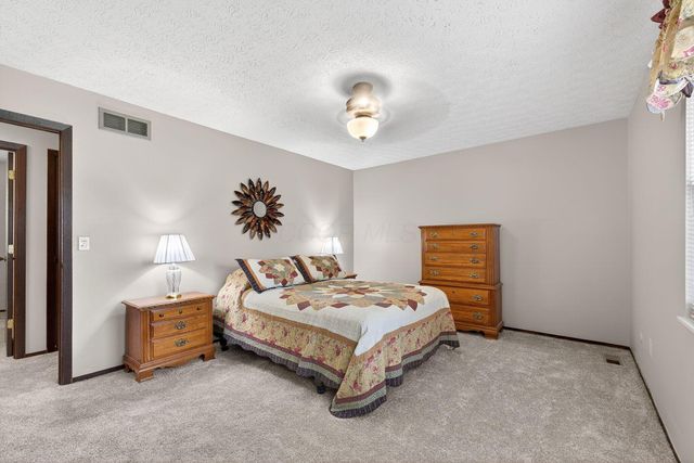 2040 Tuckaway Court, Columbus, OH 43228