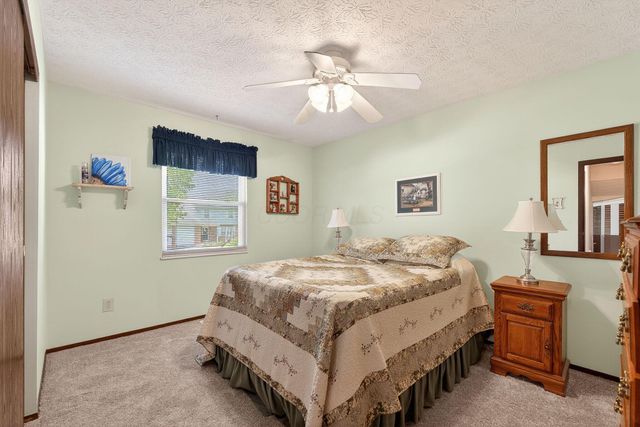 2040 Tuckaway Court, Columbus, OH 43228