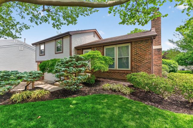 2040 Tuckaway Court, Columbus, OH 43228