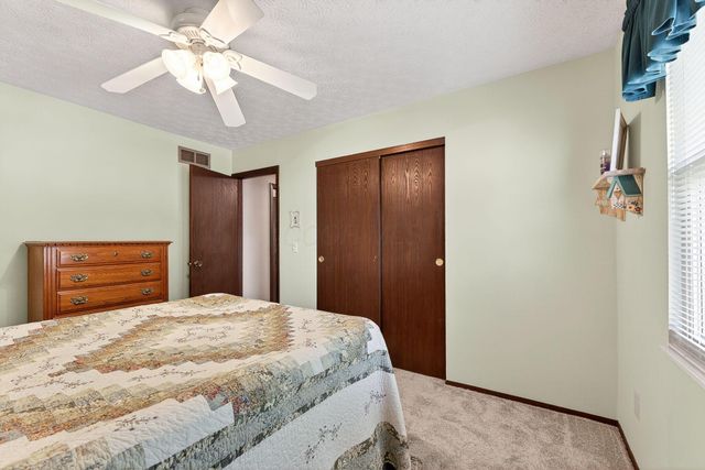 2040 Tuckaway Court, Columbus, OH 43228