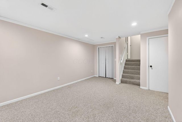 2040 Tuckaway Court, Columbus, OH 43228