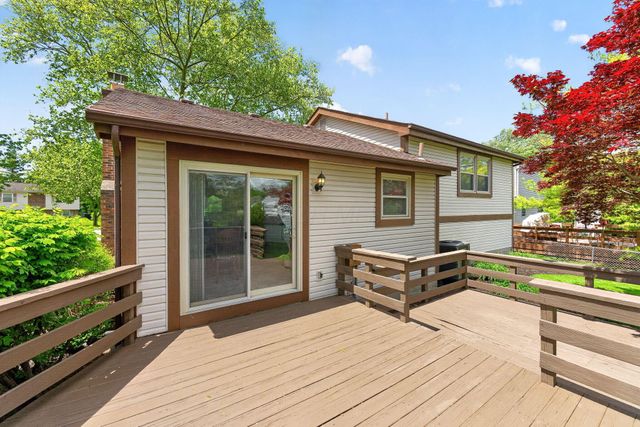 2040 Tuckaway Court, Columbus, OH 43228