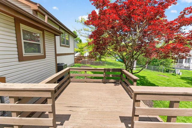 2040 Tuckaway Court, Columbus, OH 43228