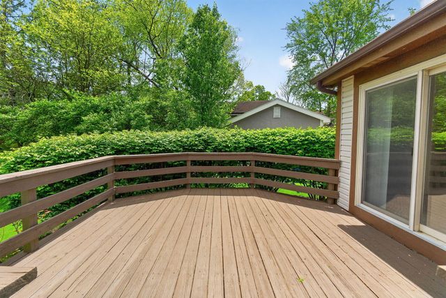 2040 Tuckaway Court, Columbus, OH 43228