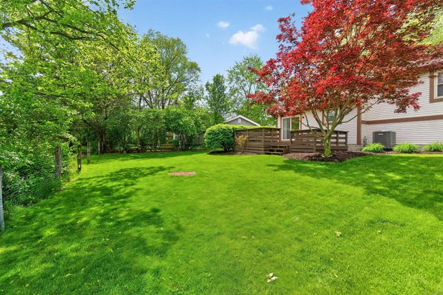 2040 Tuckaway Court, Columbus, OH 43228