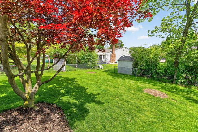 2040 Tuckaway Court, Columbus, OH 43228