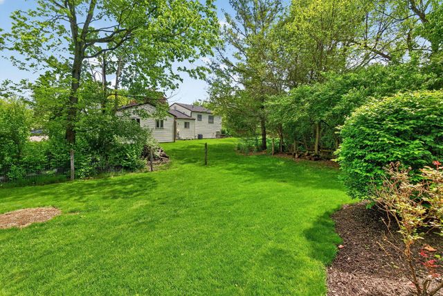 2040 Tuckaway Court, Columbus, OH 43228