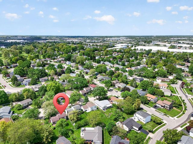 2040 Tuckaway Court, Columbus, OH 43228