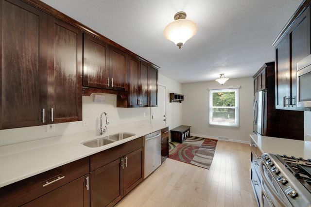 6962 Ideal Avenue S, Cottage Grove, MN 55016