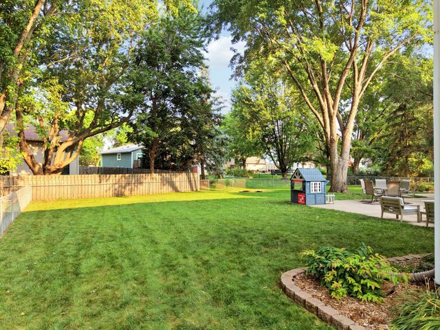 6962 Ideal Avenue S, Cottage Grove, MN 55016