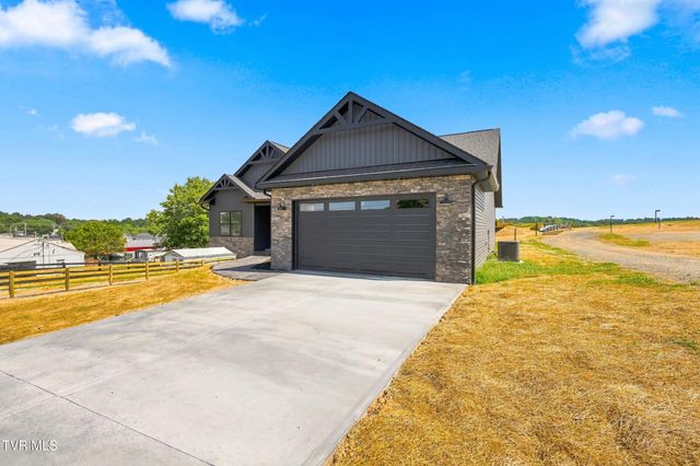 124 Suncrest Street, Gray, TN 37615
