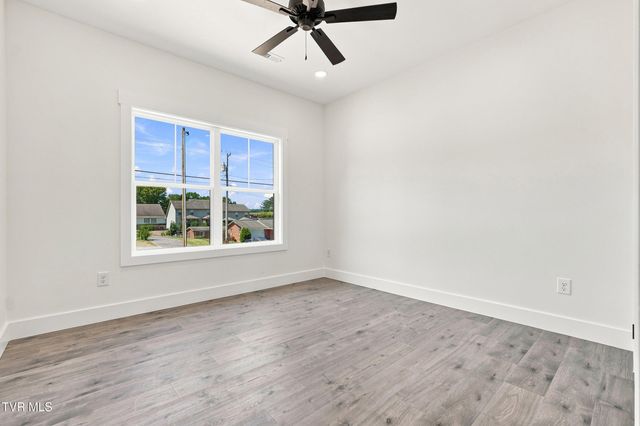 124 Suncrest Street, Gray, TN 37615