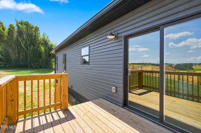 124 Suncrest Street, Gray, TN 37615