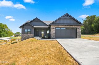 124 Suncrest Street, Gray, TN 37615
