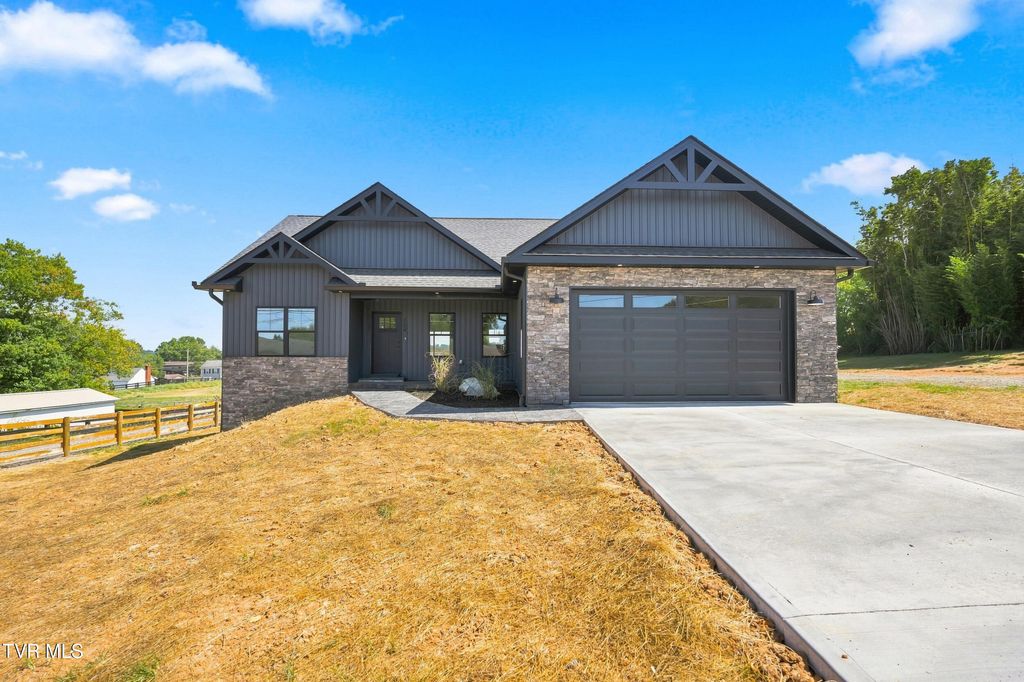 124 Suncrest Street, Gray, TN 37615