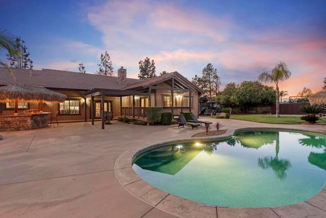1677 Rancho Judith, Alpine, CA 91901