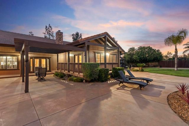 1677 Rancho Judith, Alpine, CA 91901