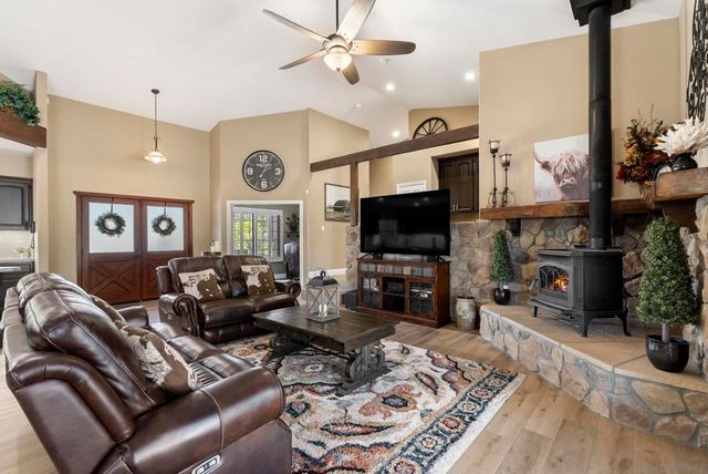 1677 Rancho Judith, Alpine, CA 91901