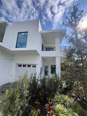 2511 Pierce St 1, Hollywood, FL 33020