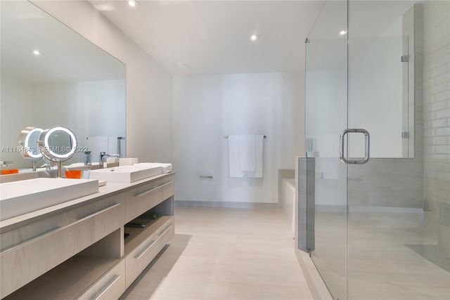 4010 S Ocean Drive R1405, Hollywood, FL 33019