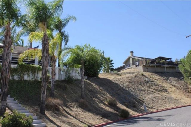 22747 Inspiration Point, Canyon Lake, CA 92587