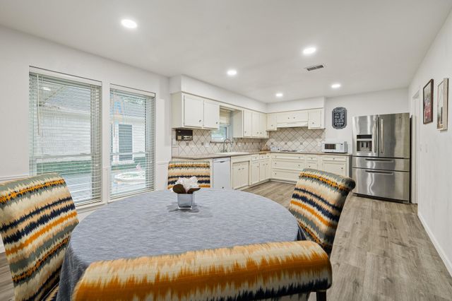 3423 Crow Valley Drive, Missouri City, TX 77459