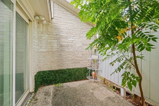 3423 Crow Valley Drive, Missouri City, TX 77459