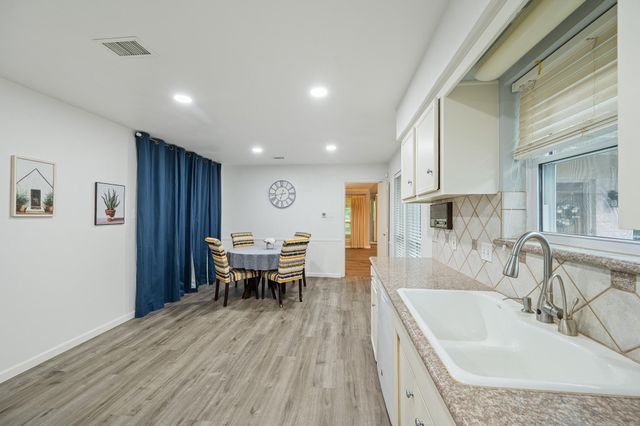 3423 Crow Valley Drive, Missouri City, TX 77459