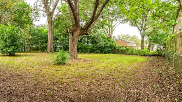 692 York Street, Mount Pleasant, SC 29464
