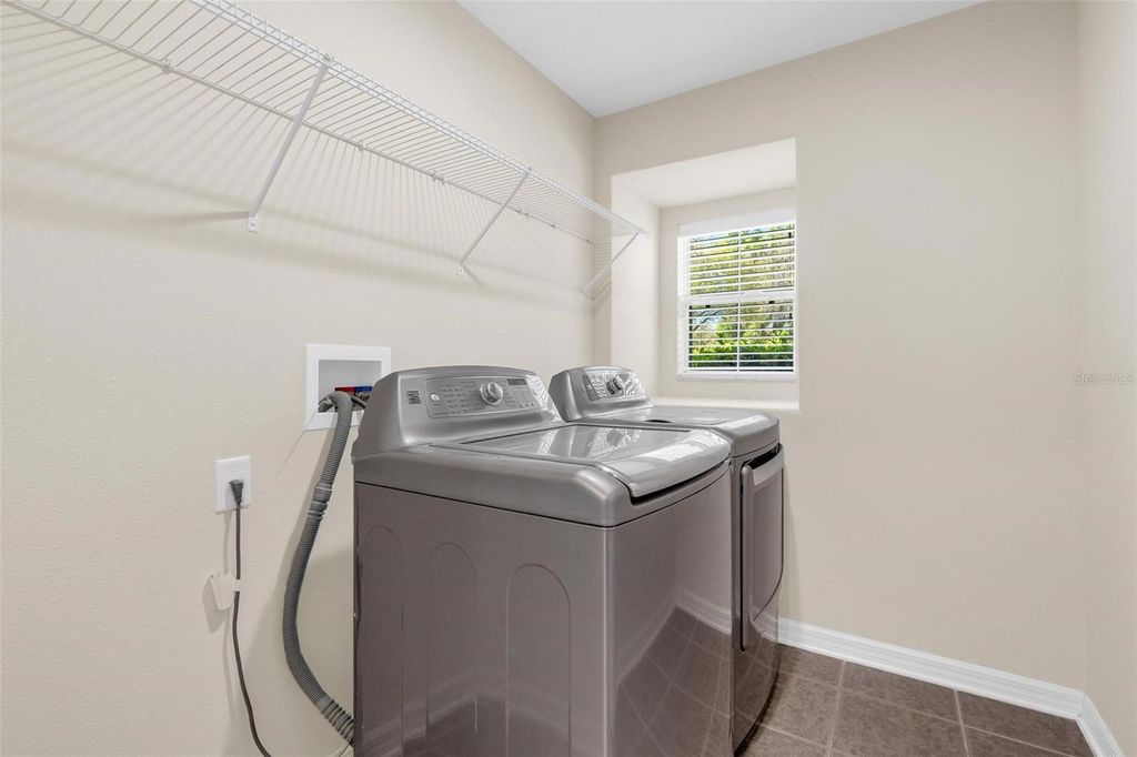 Image 13 of property listing at 2613 BREEZY MEADOW ROAD, Apopka, FL 32712