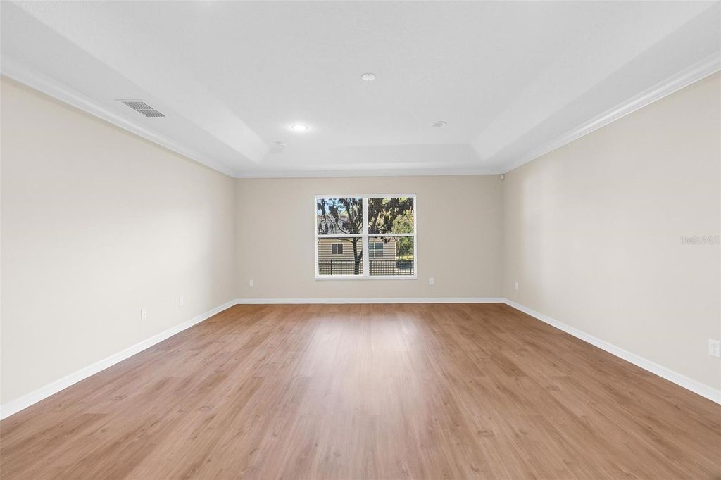 Image 18 of property listing at 2613 BREEZY MEADOW ROAD, Apopka, FL 32712