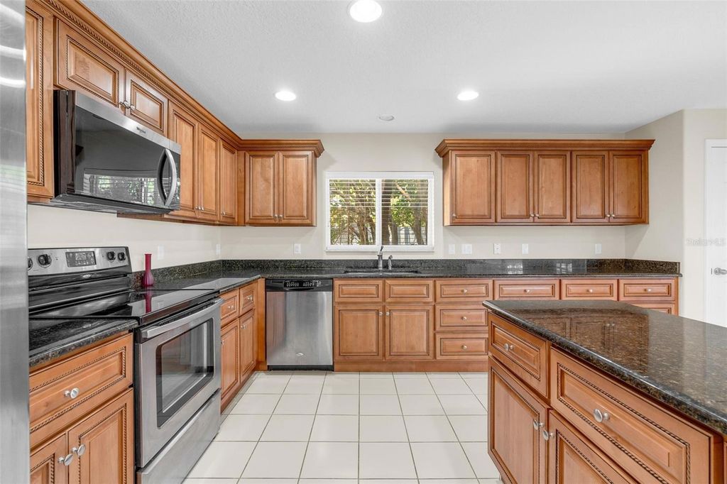 Image 29 of property listing at 2613 BREEZY MEADOW ROAD, Apopka, FL 32712