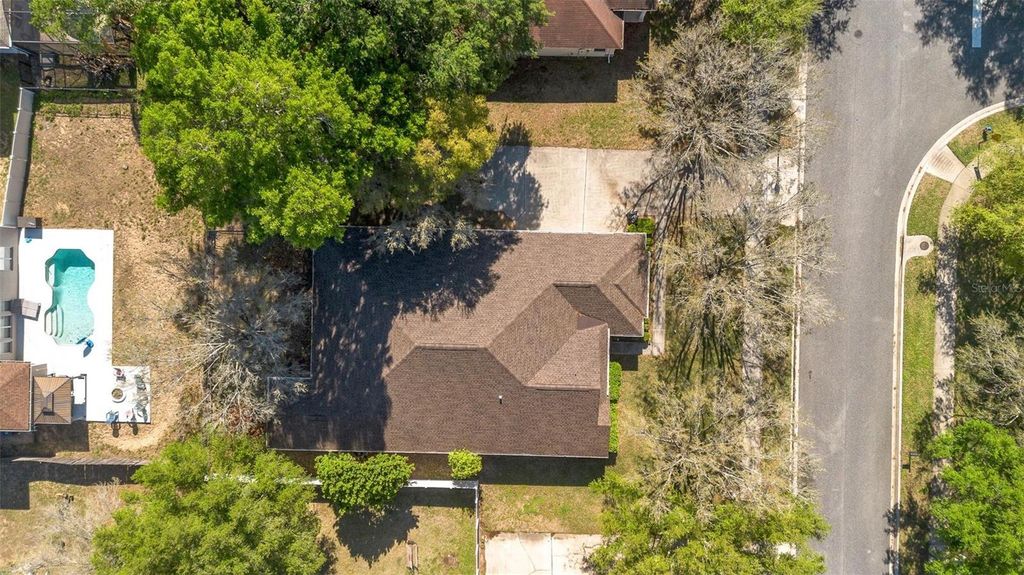 Image 47 of property listing at 2613 BREEZY MEADOW ROAD, Apopka, FL 32712